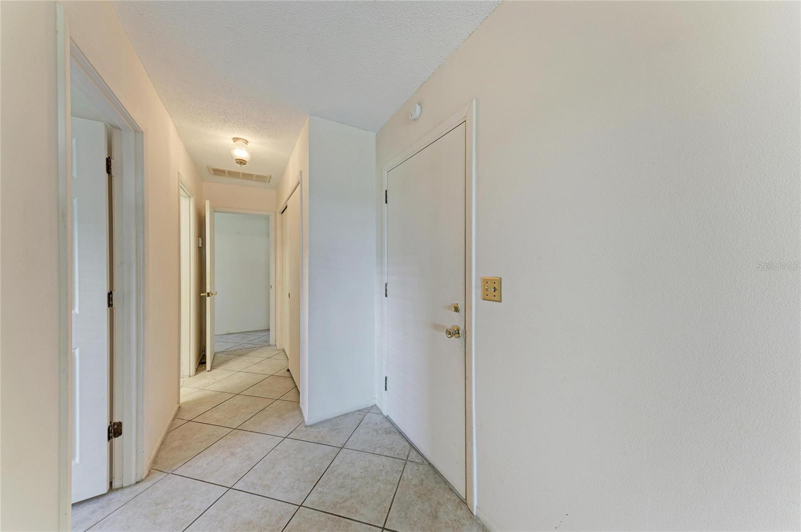 6905 9TH AVE W #6905 — photo 8