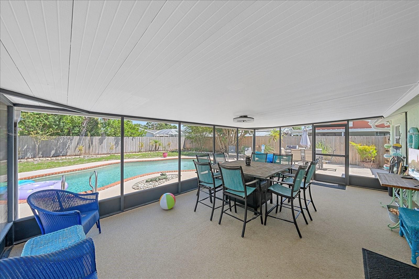 2923 LINWOOD DR — photo 15