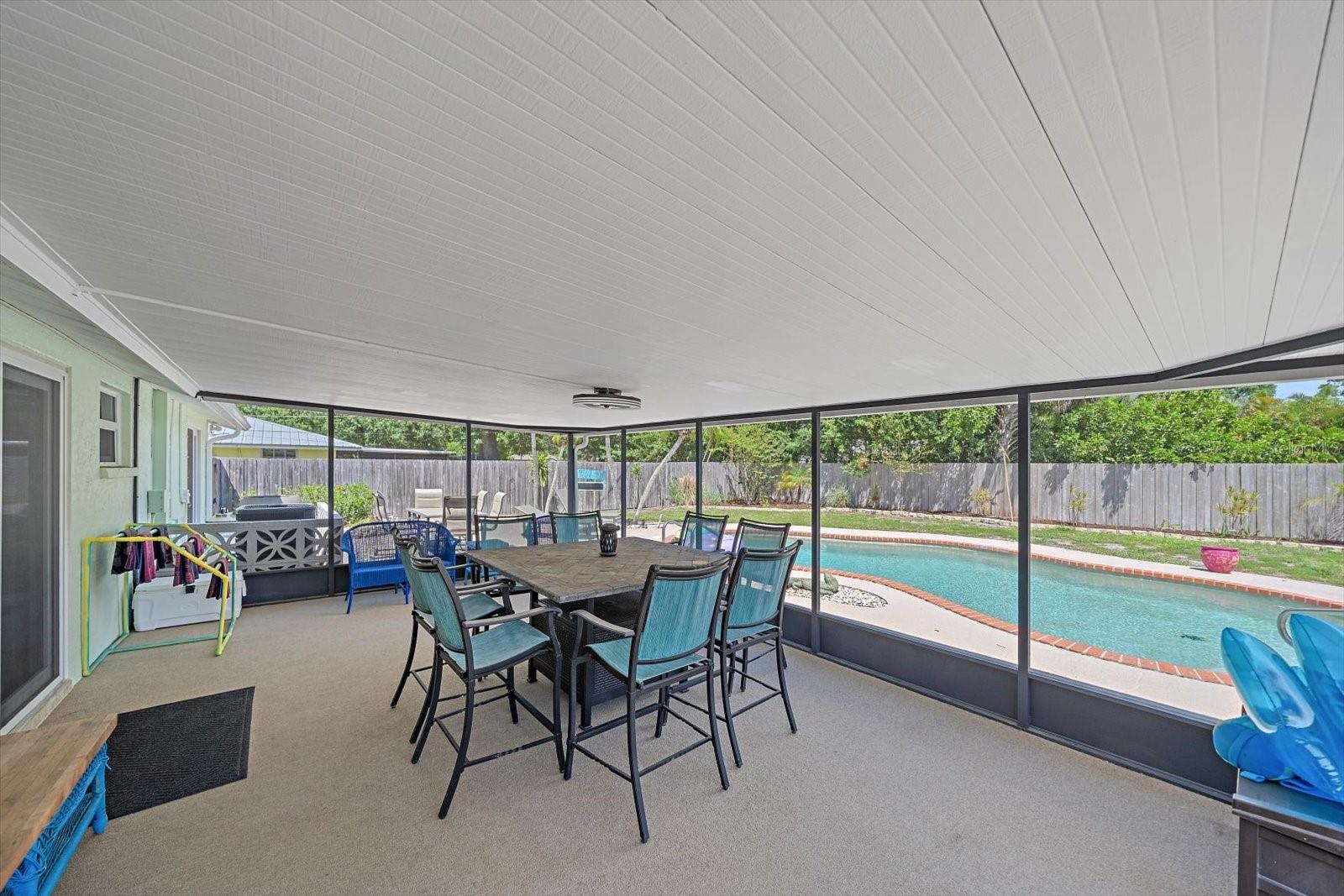 2923 LINWOOD DR — photo 16