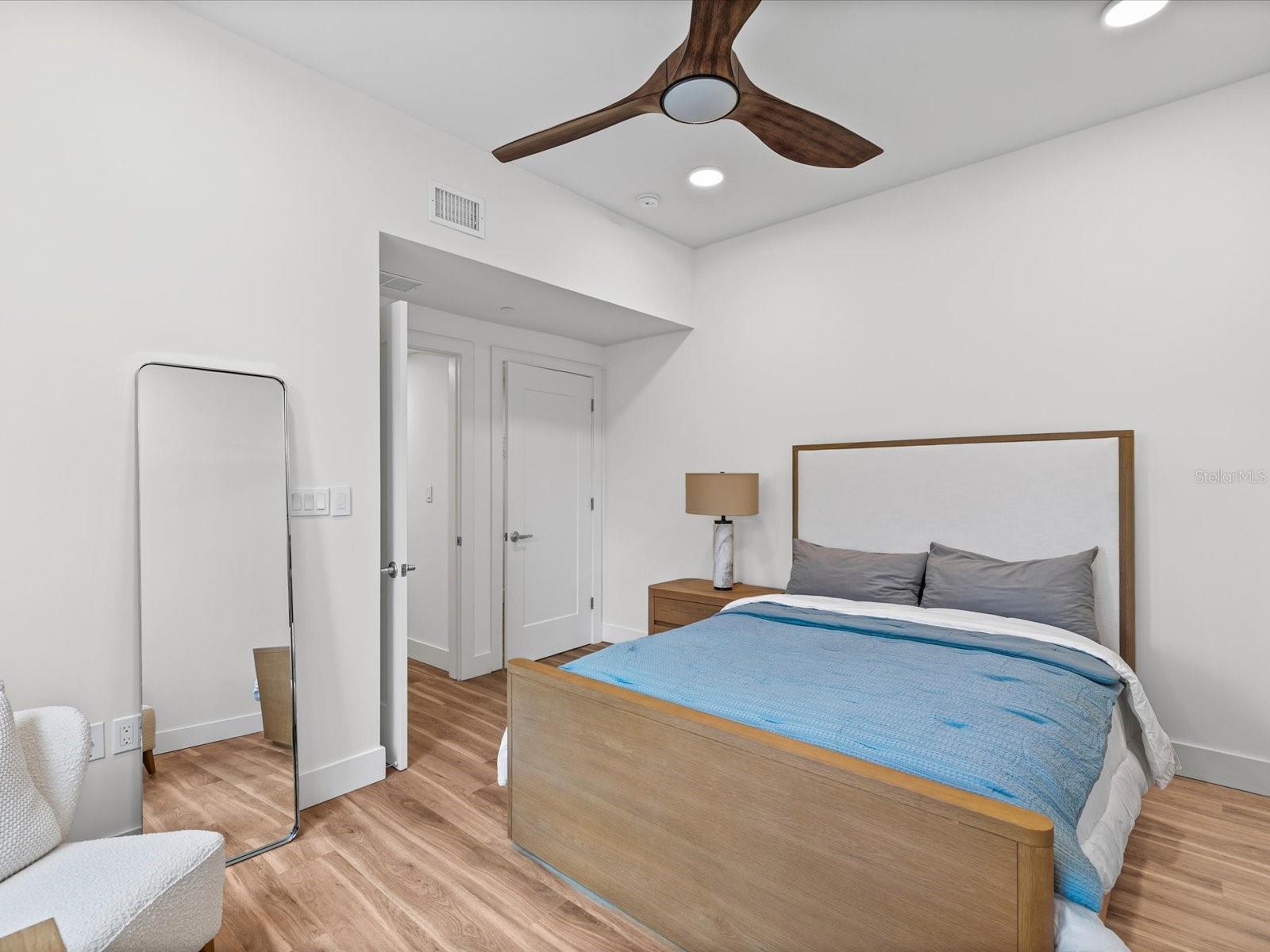 868 N OSCEOLA AVE — photo 17
