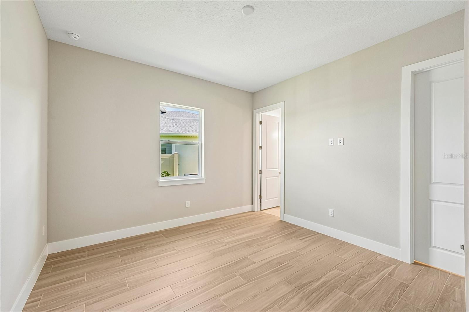 8530 SALMAR LOOP — photo 28