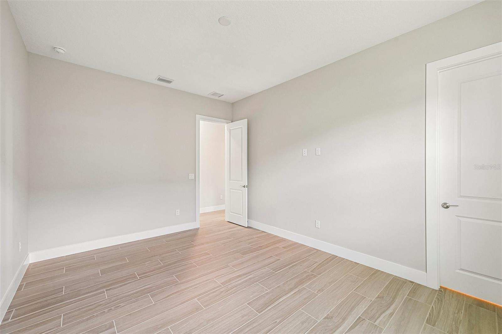 8530 SALMAR LOOP — photo 20