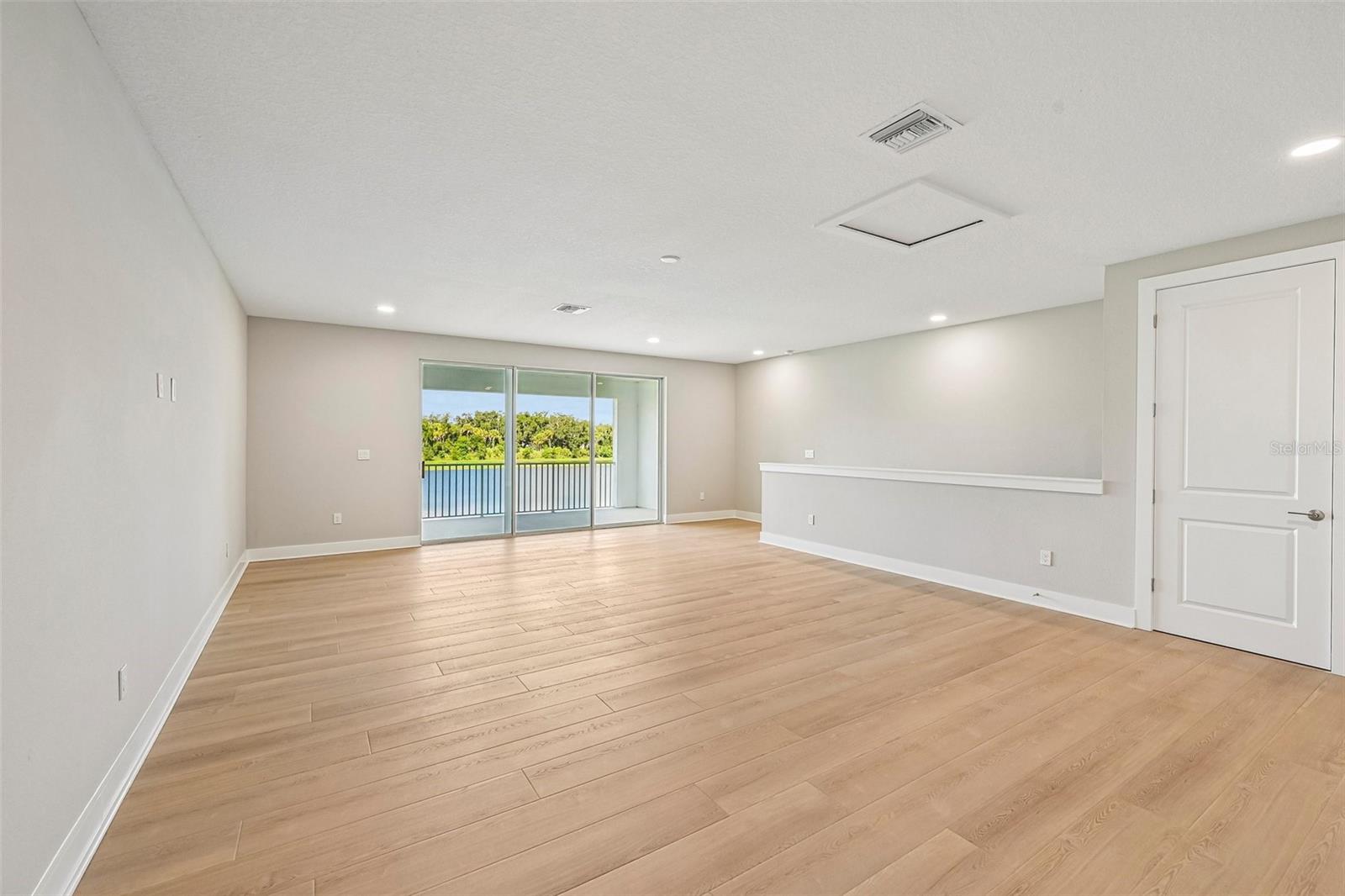8530 SALMAR LOOP — photo 39