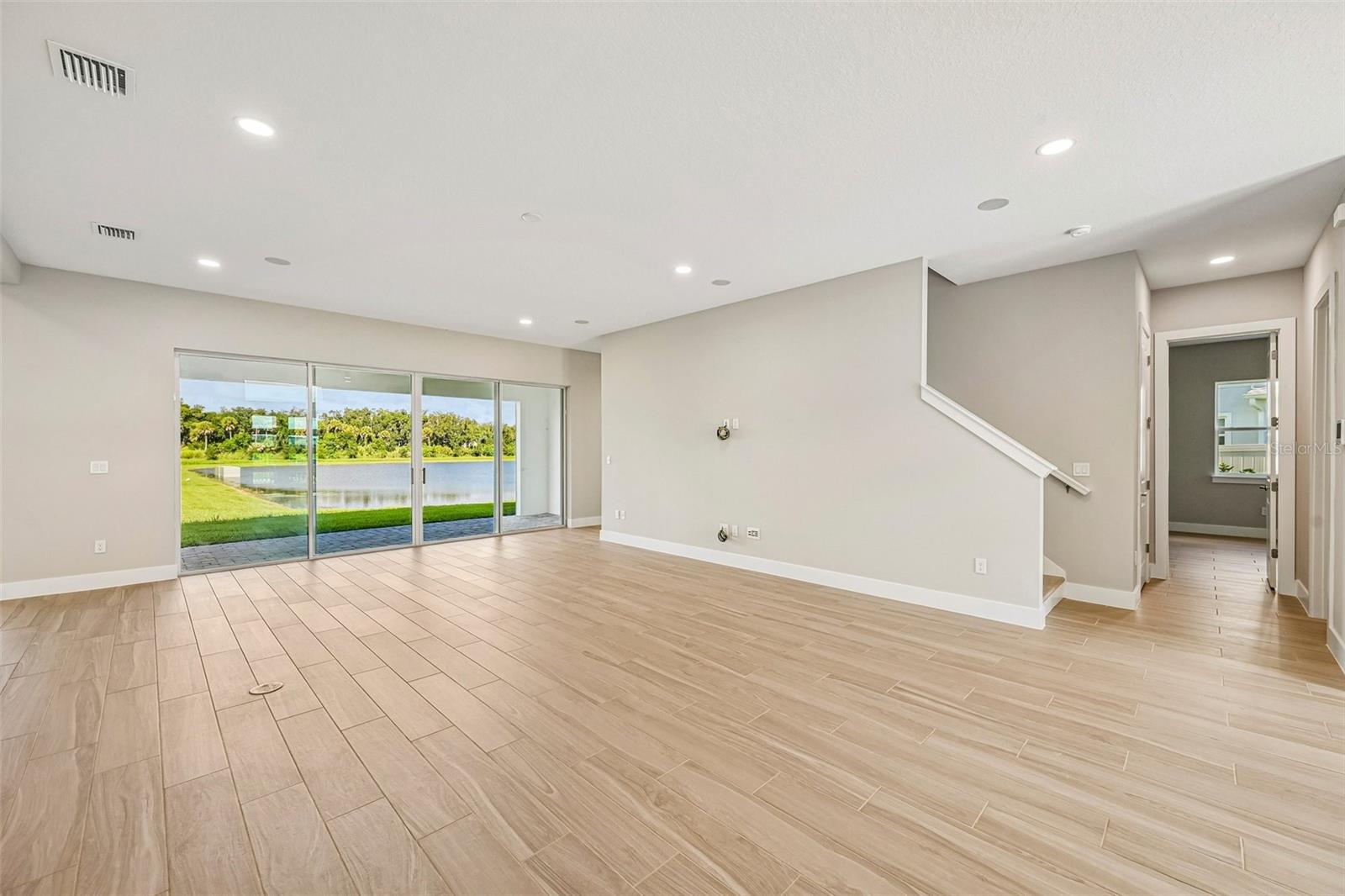 8530 SALMAR LOOP — photo 7