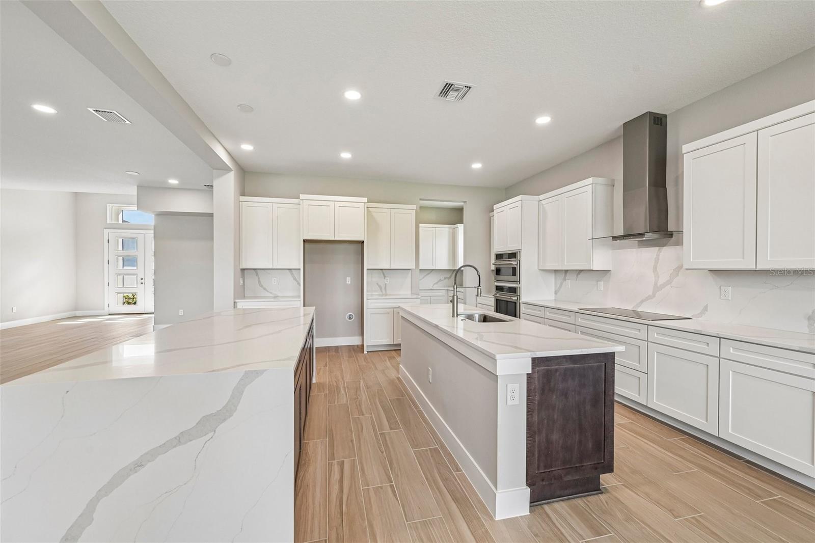 8530 SALMAR LOOP — photo 14
