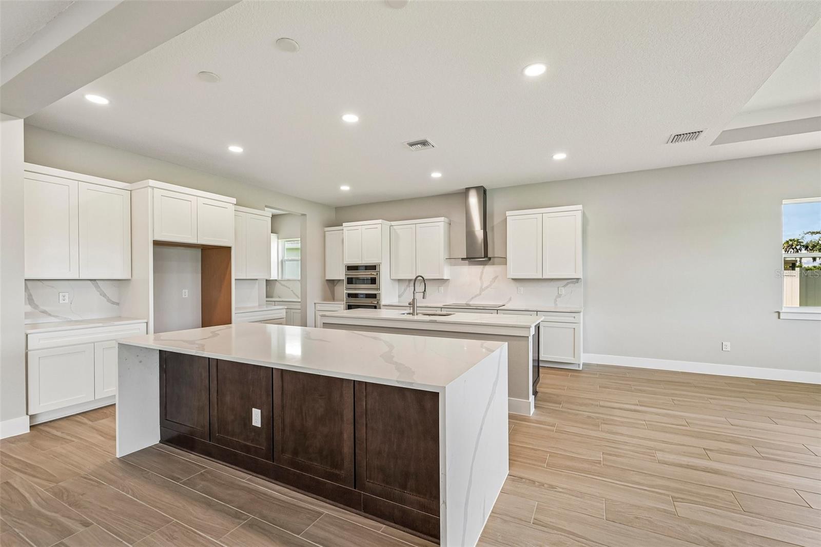8530 SALMAR LOOP — photo 11