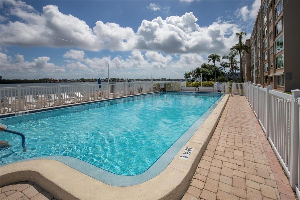 1819 SHORE DR S #110 — photo 39