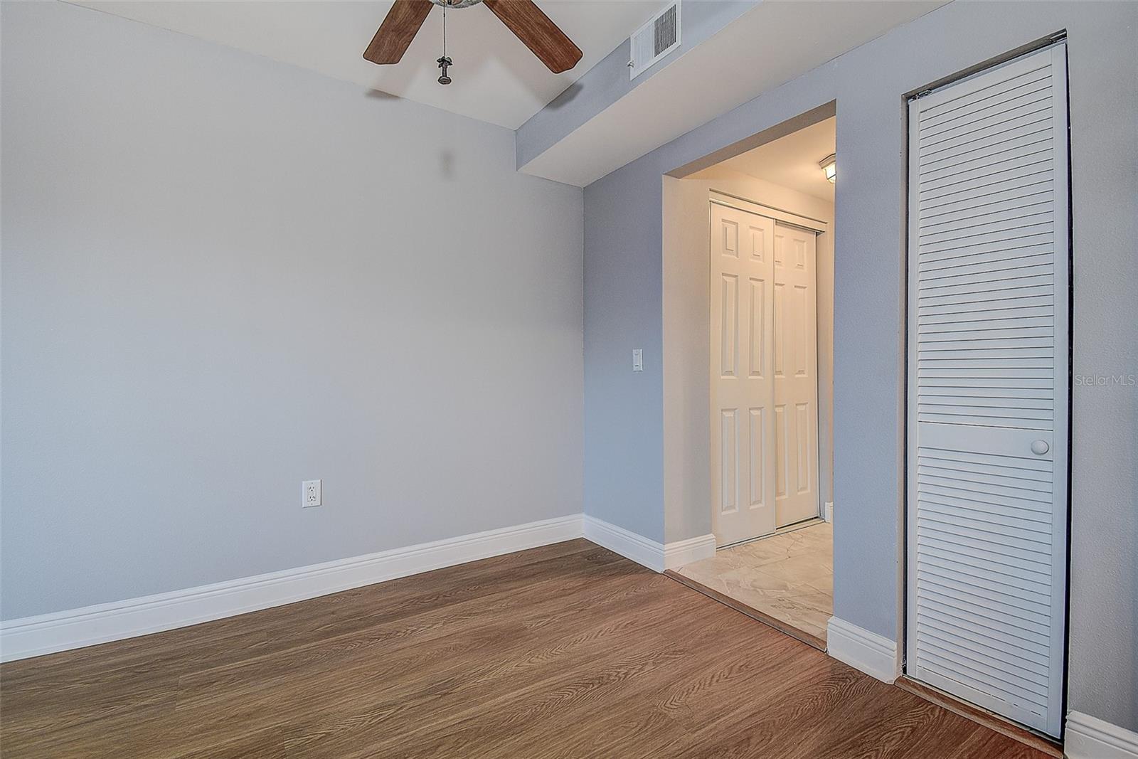 1819 SHORE DR S #110 — photo 13