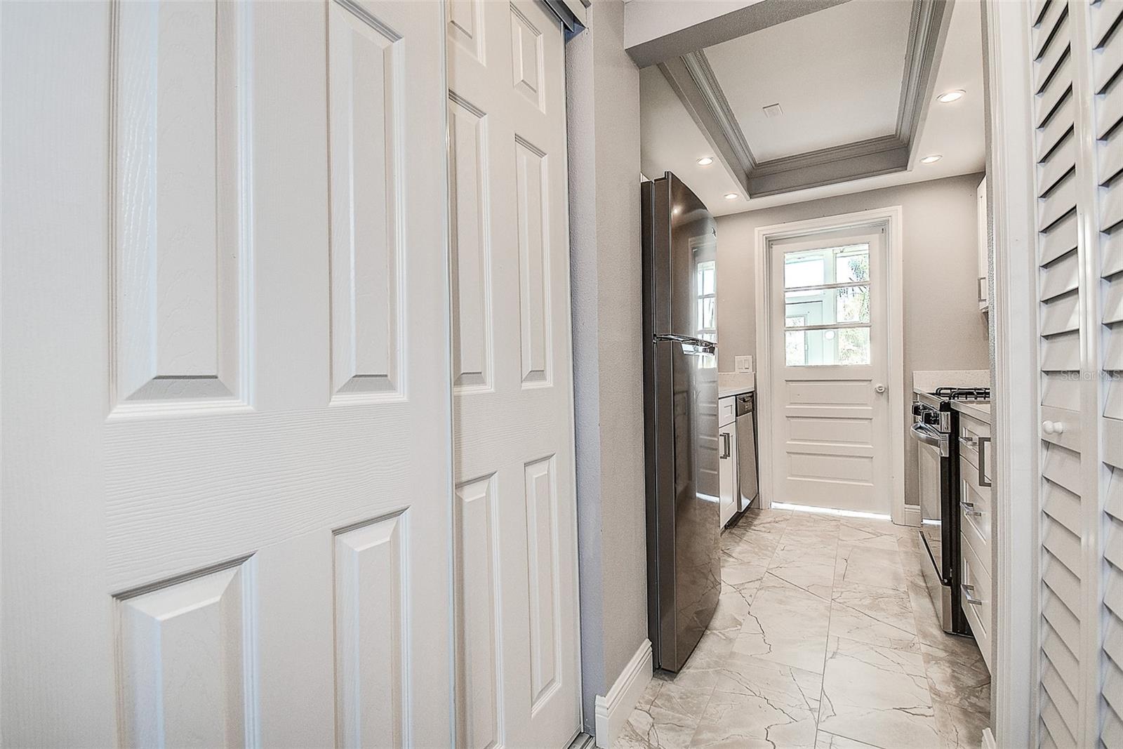 1819 SHORE DR S #110 — photo 14
