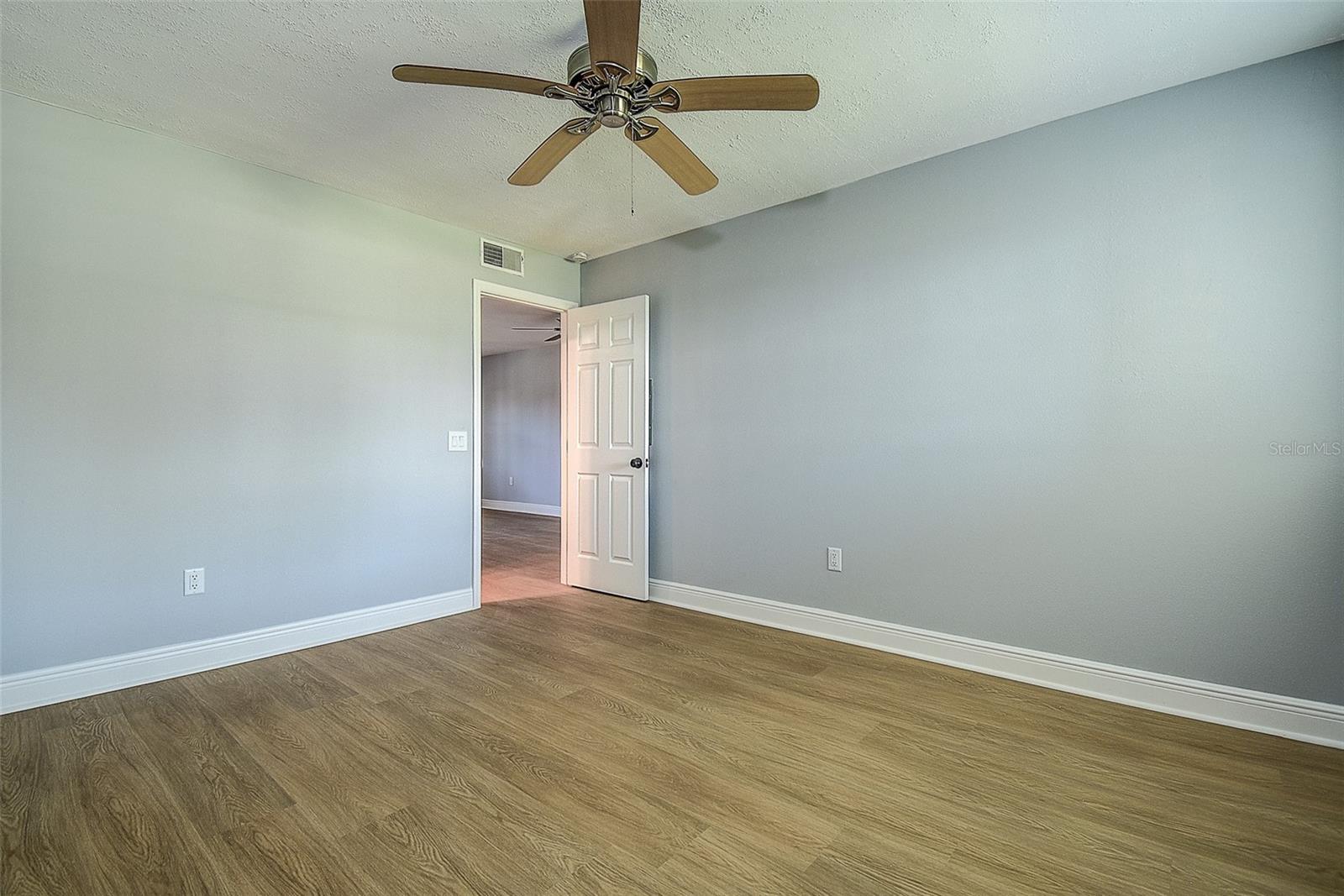 1819 SHORE DR S #110 — photo 24