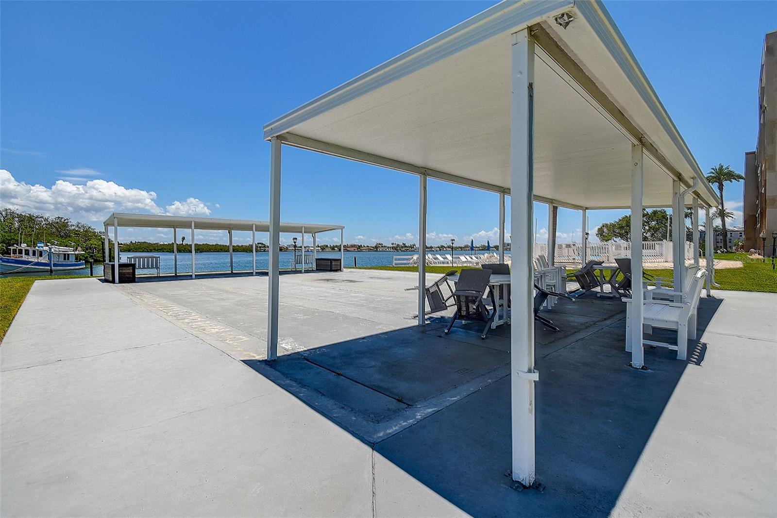1819 SHORE DR S #110 — photo 36