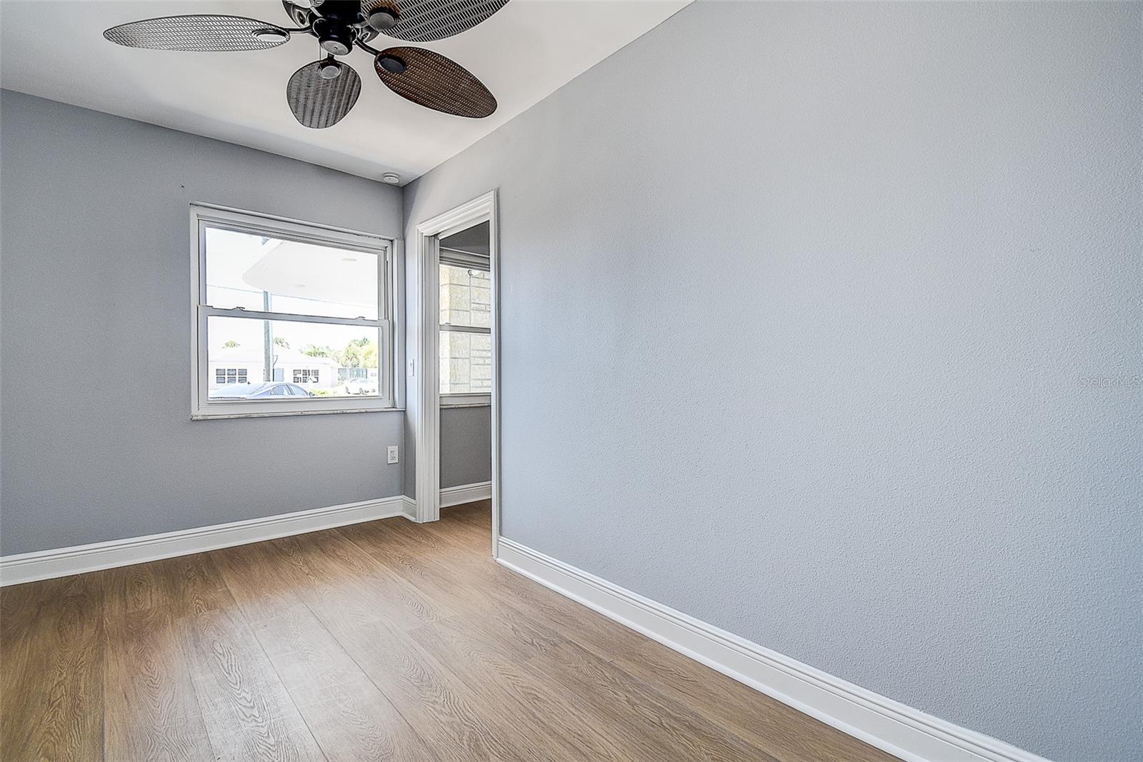1819 SHORE DR S #110 — photo 29
