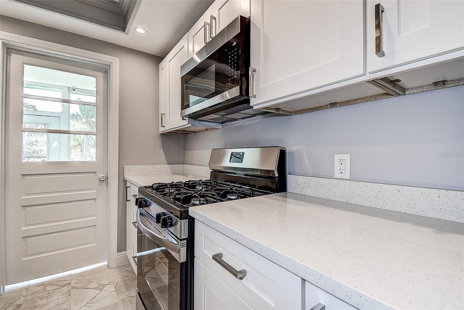 1819 SHORE DR S #110 — photo 17