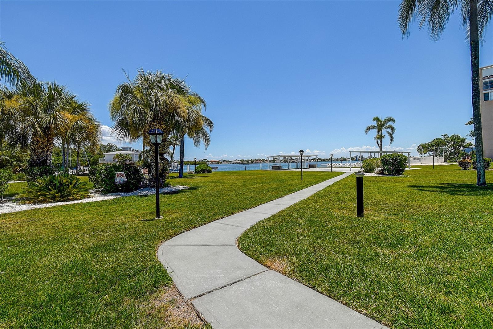 1819 SHORE DR S #110 — photo 32