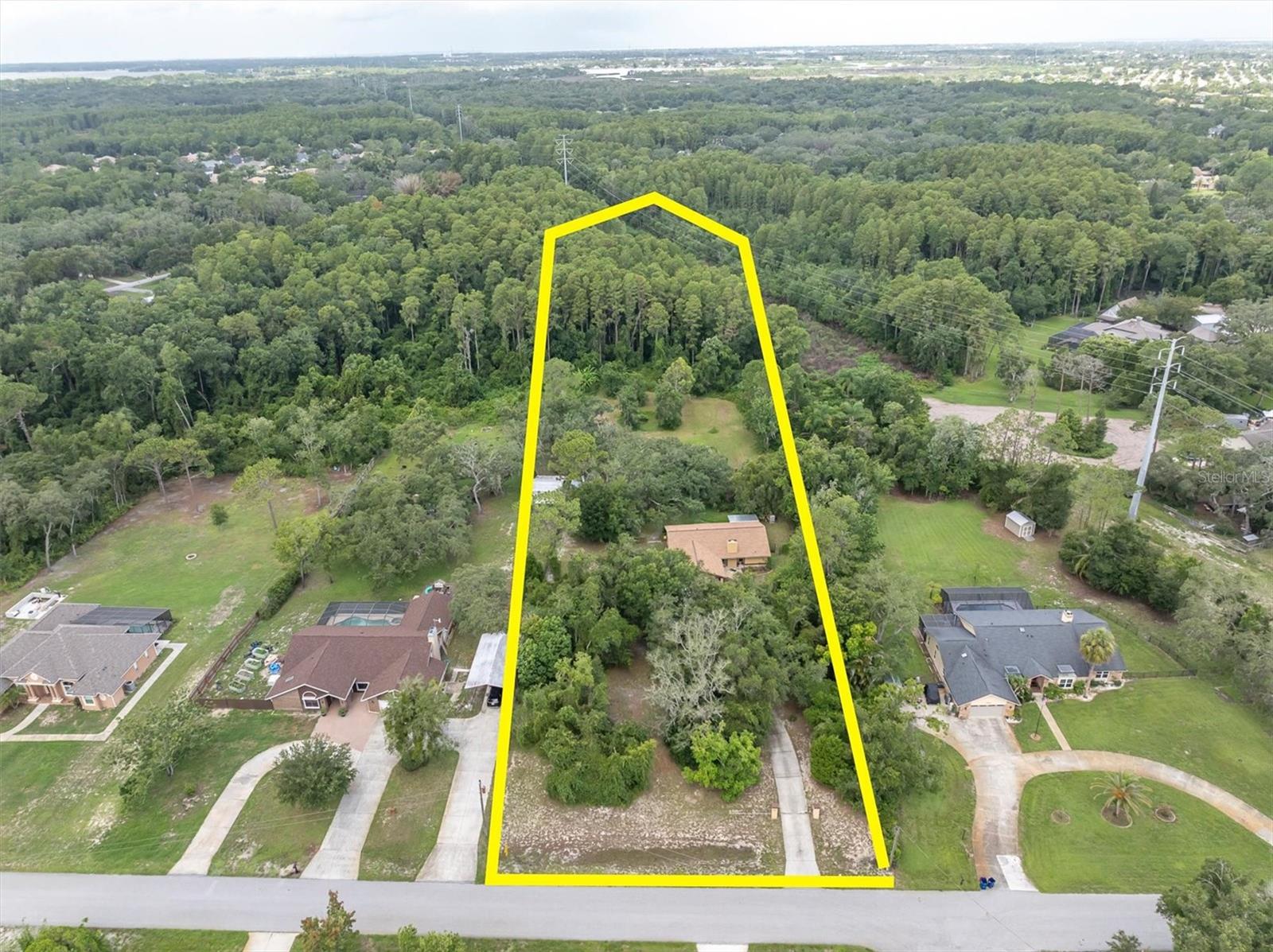 6812 RIDGE TOP DR — photo 2