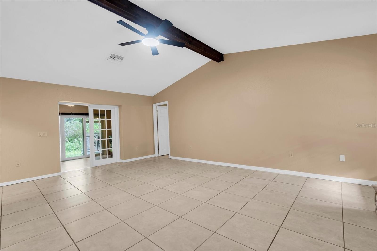 6812 RIDGE TOP DR — photo 9