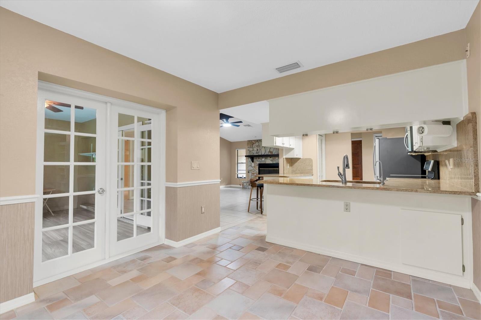6812 RIDGE TOP DR — photo 21