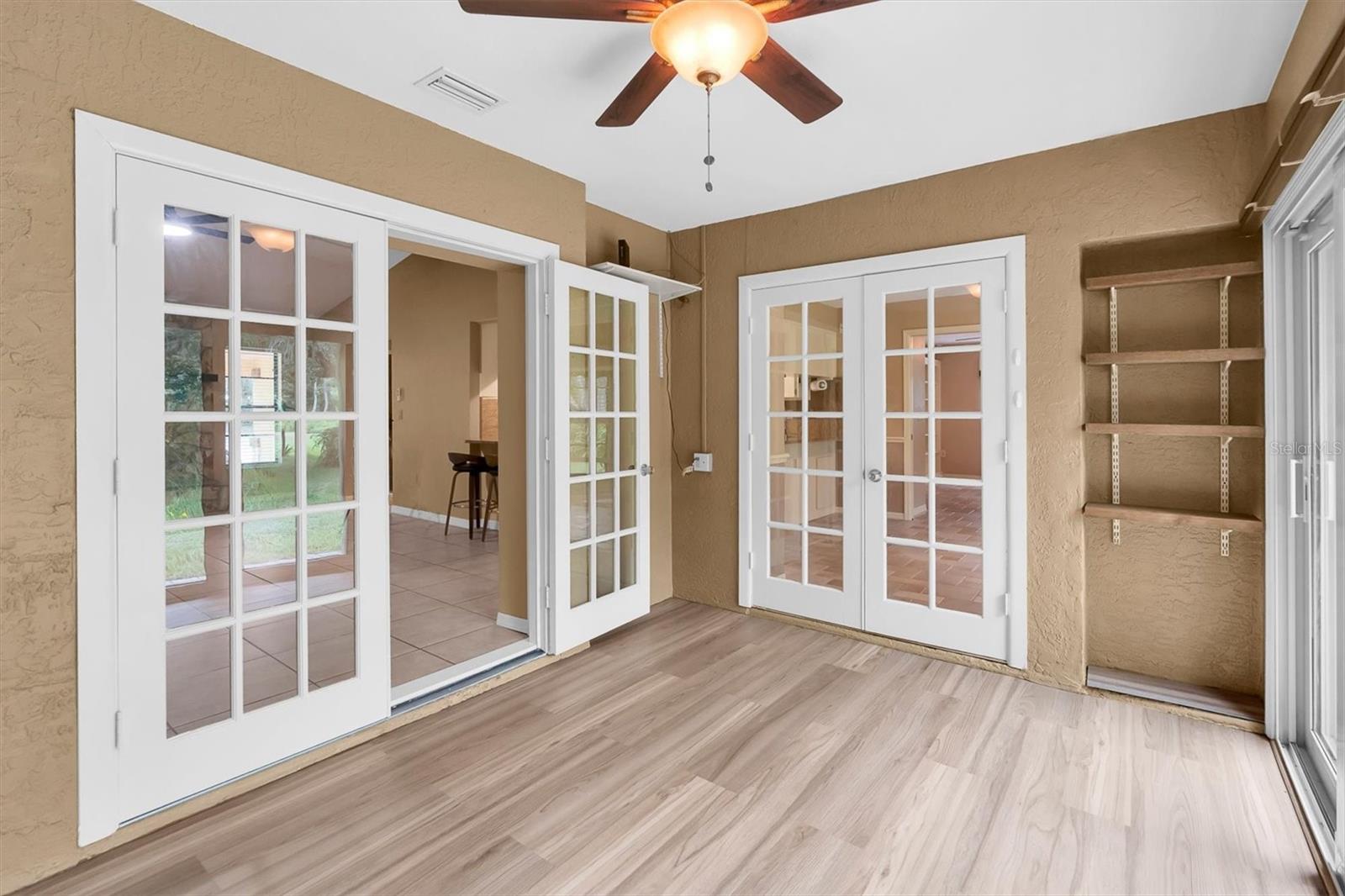 6812 RIDGE TOP DR — photo 22