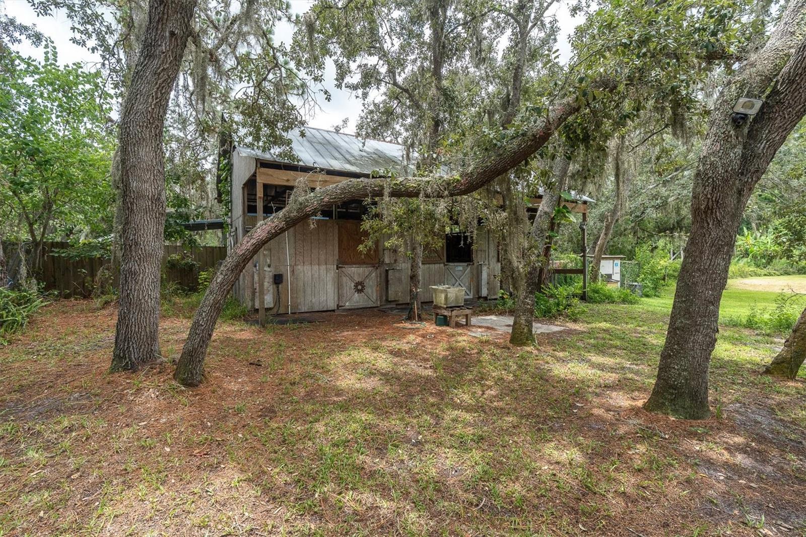 6812 RIDGE TOP DR — photo 44