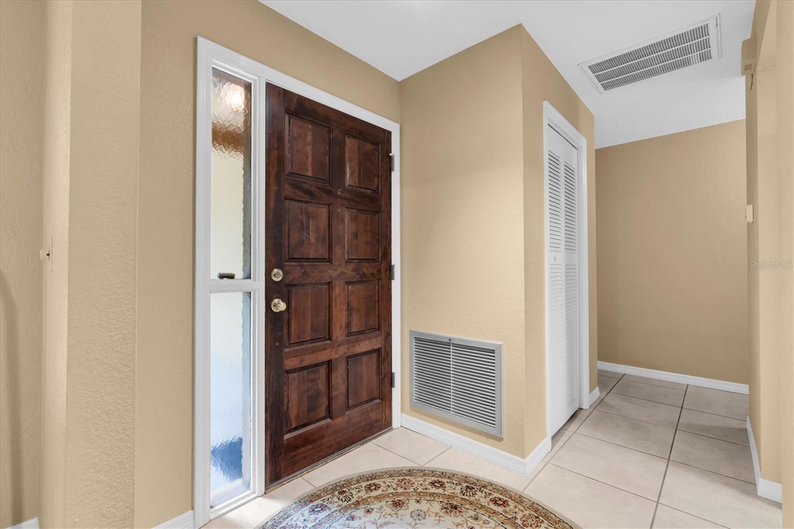 6812 RIDGE TOP DR — photo 8