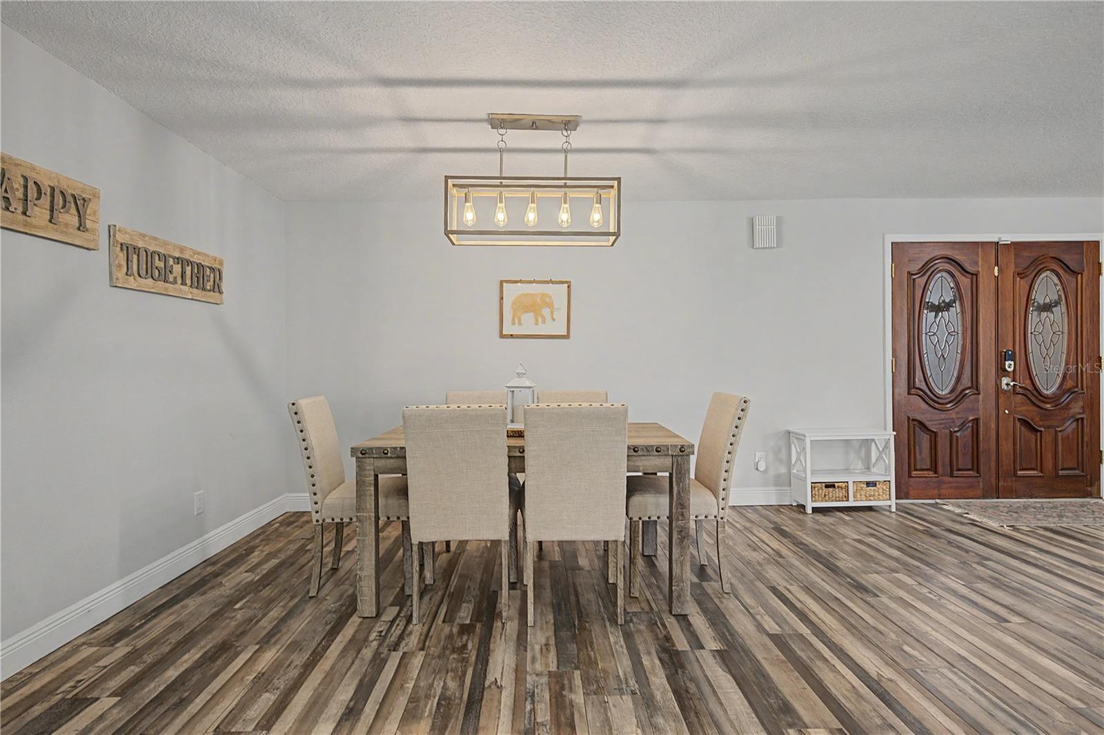 2717 REDFORD CT E — photo 6
