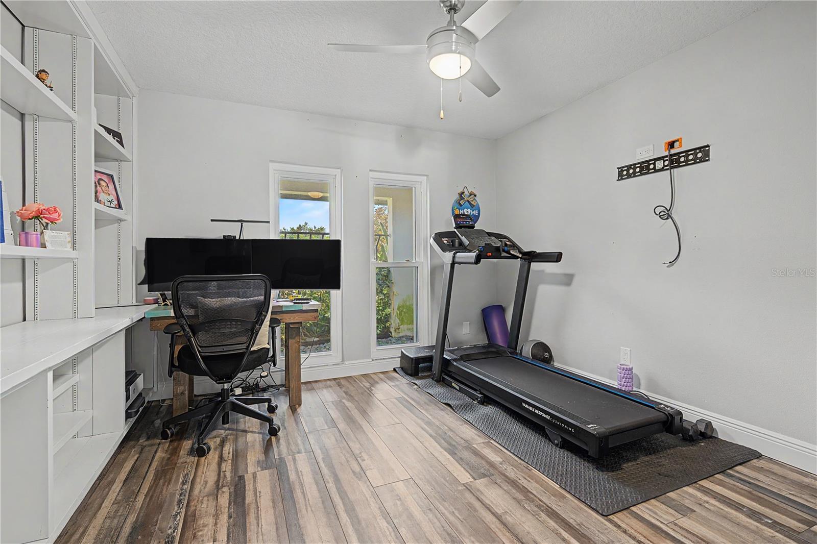 2717 REDFORD CT E — photo 31