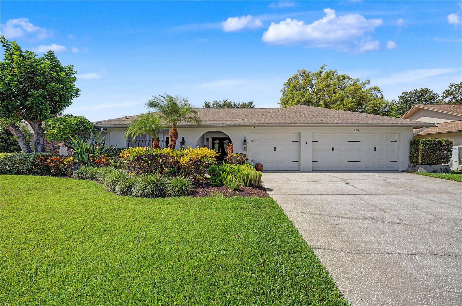 2717 REDFORD CT E — photo 49