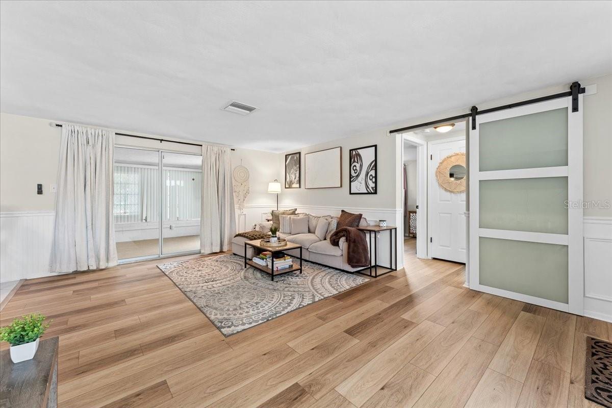 10914 OAKDALE AVE — photo 8