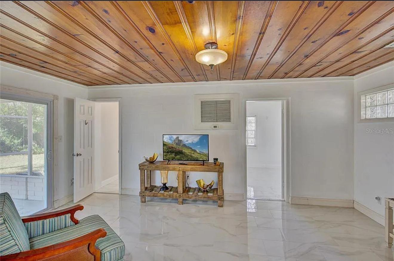 1008 CHESTER DR — photo 14