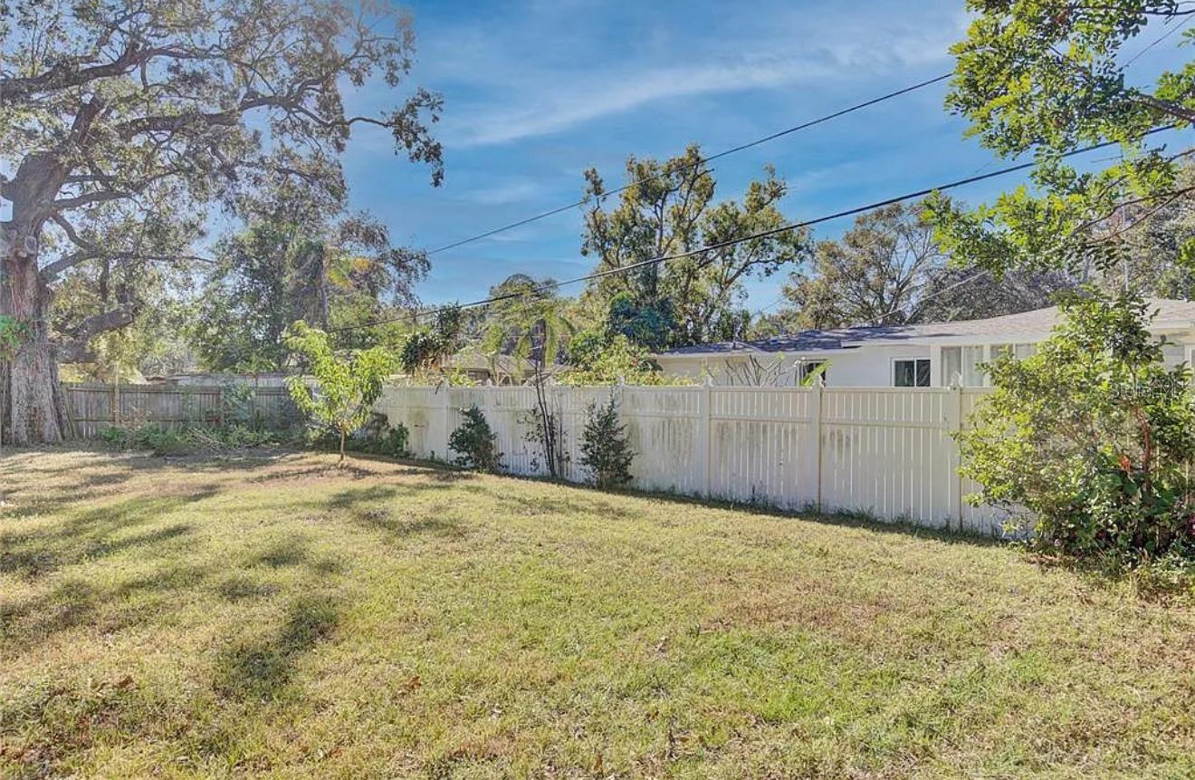 1008 CHESTER DR — photo 21