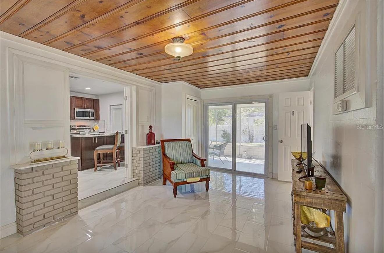 1008 CHESTER DR — photo 16