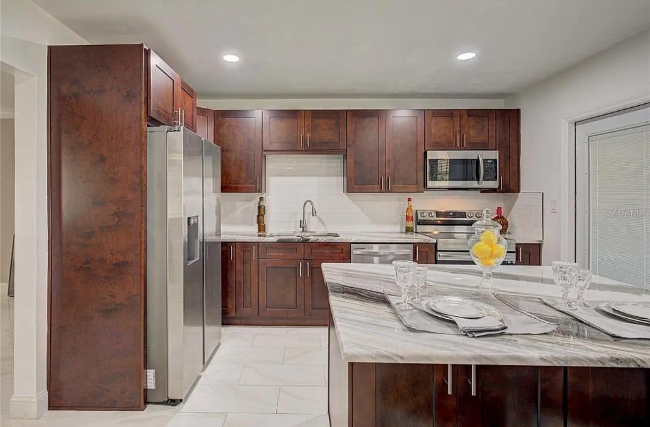 1008 CHESTER DR — photo 8