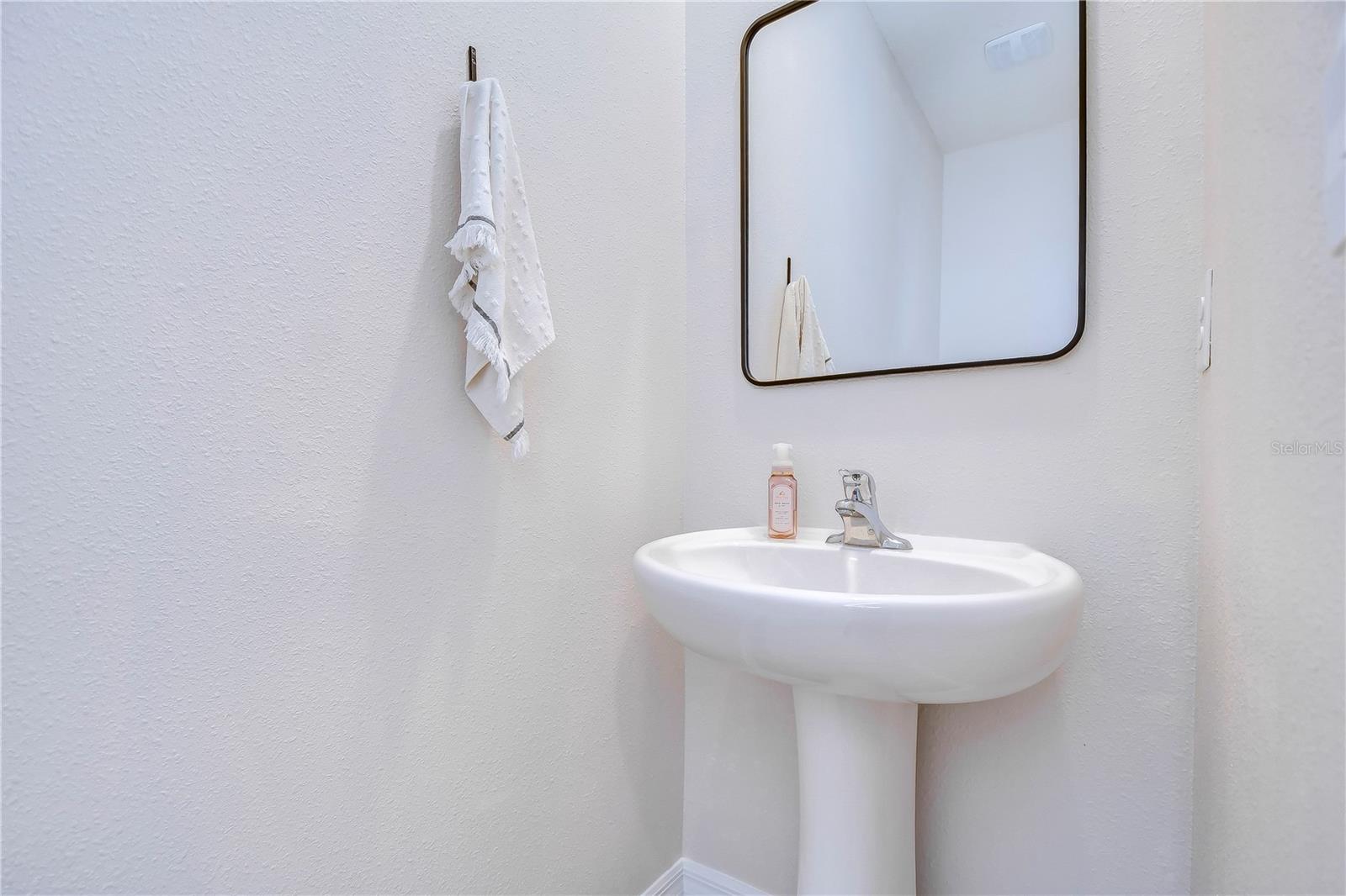 34240 REDWOOD DAWN LN — photo 28