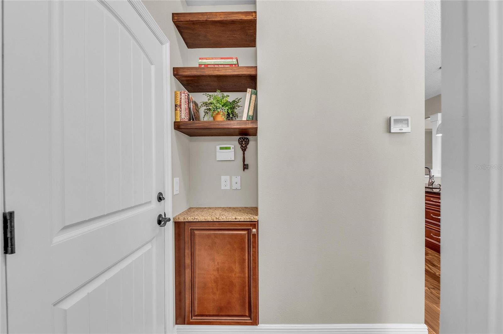 5911 RIVER FOREST CIR — photo 23