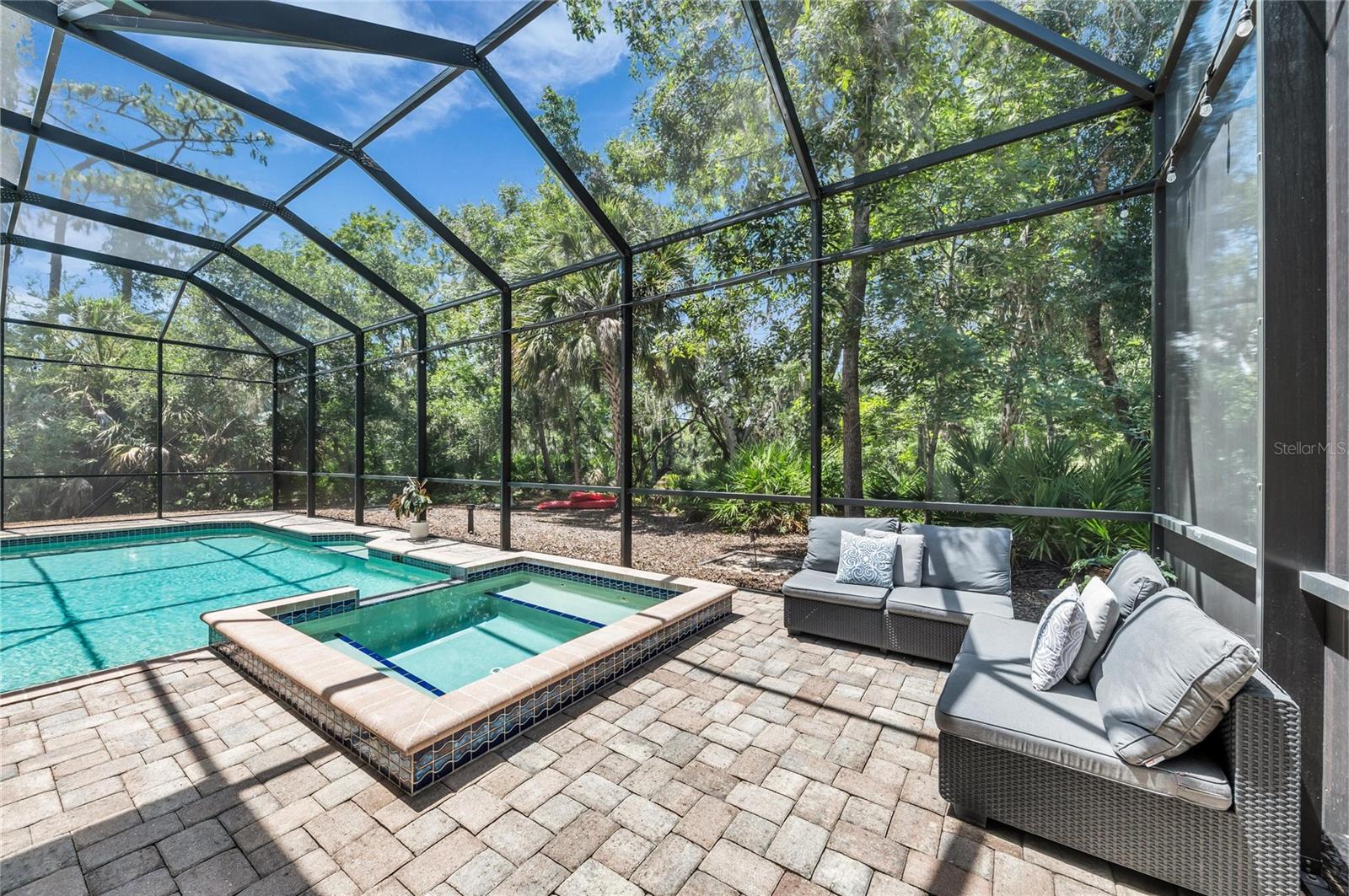 5911 RIVER FOREST CIR — photo 59