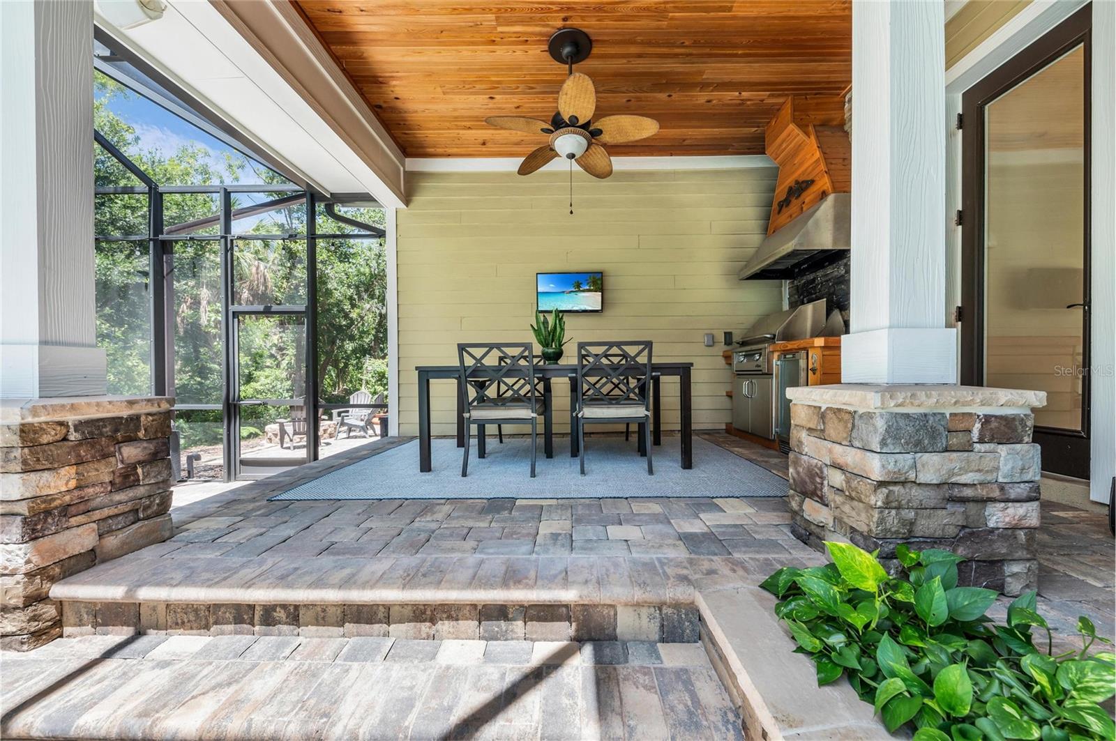 5911 RIVER FOREST CIR — photo 58