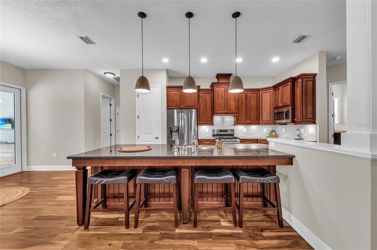 5911 RIVER FOREST CIR — photo 17