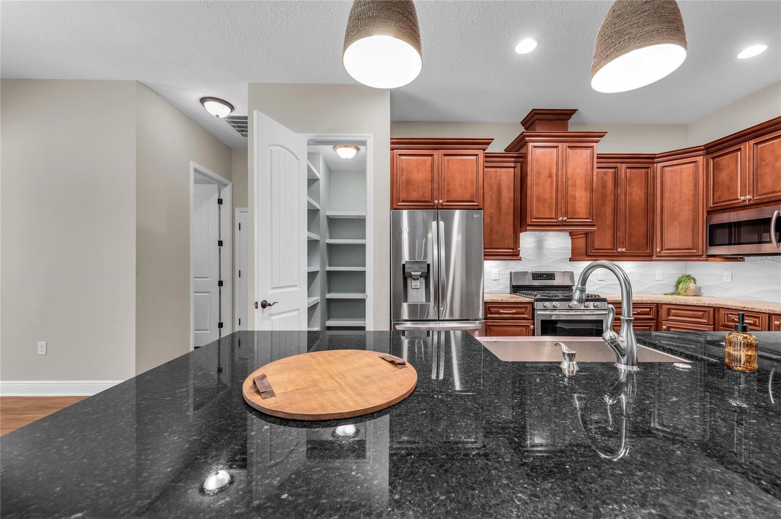 5911 RIVER FOREST CIR — photo 21
