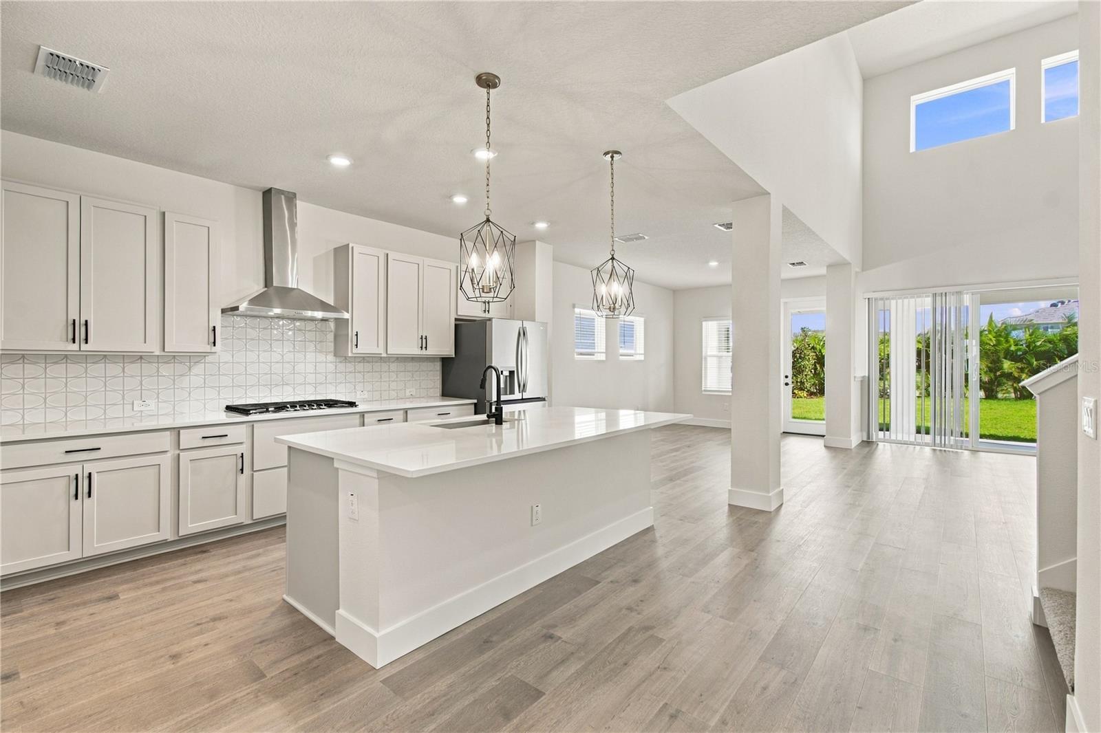5147 CREEK SAND DR — photo 2