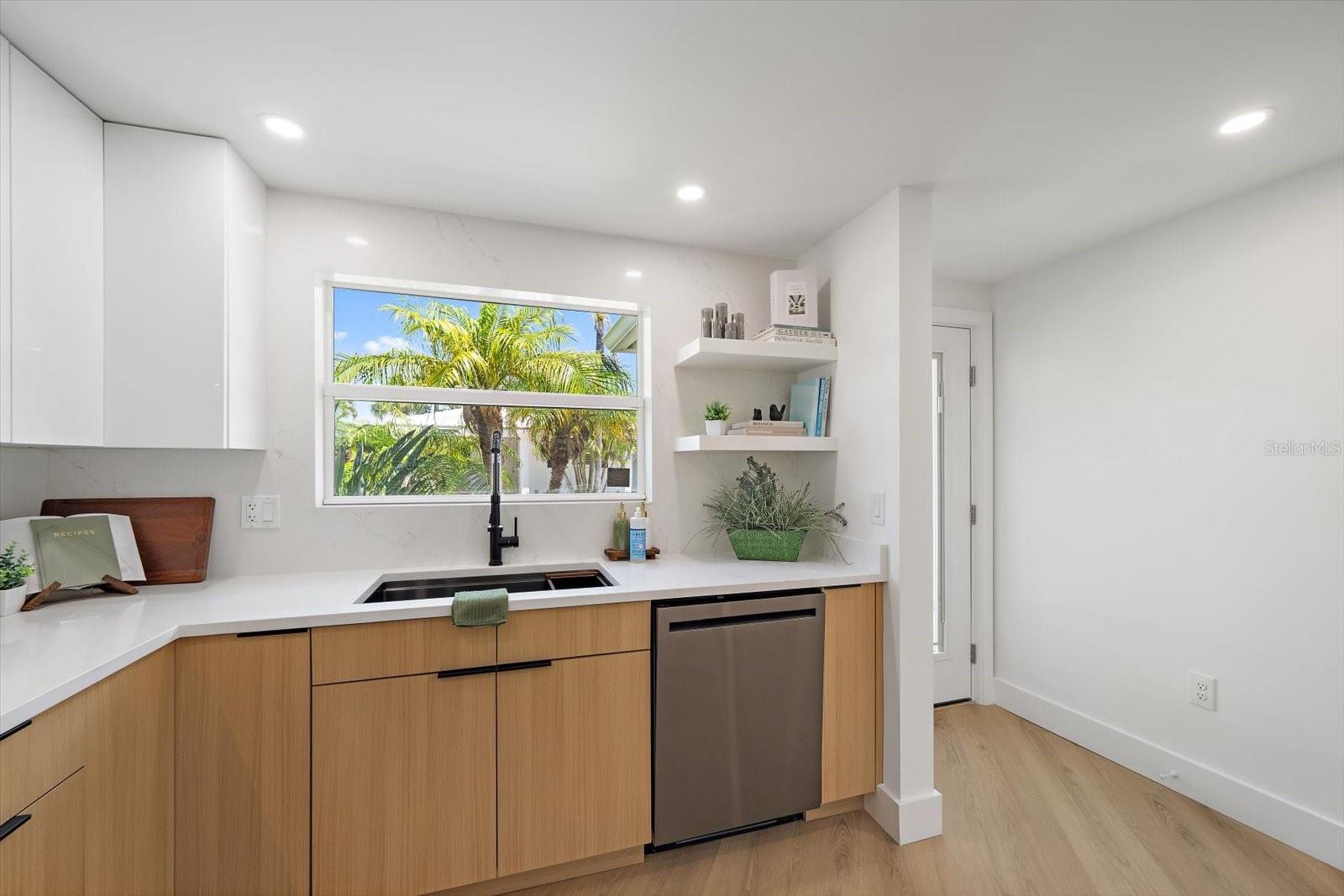 578 SPANISH DR S — photo 13