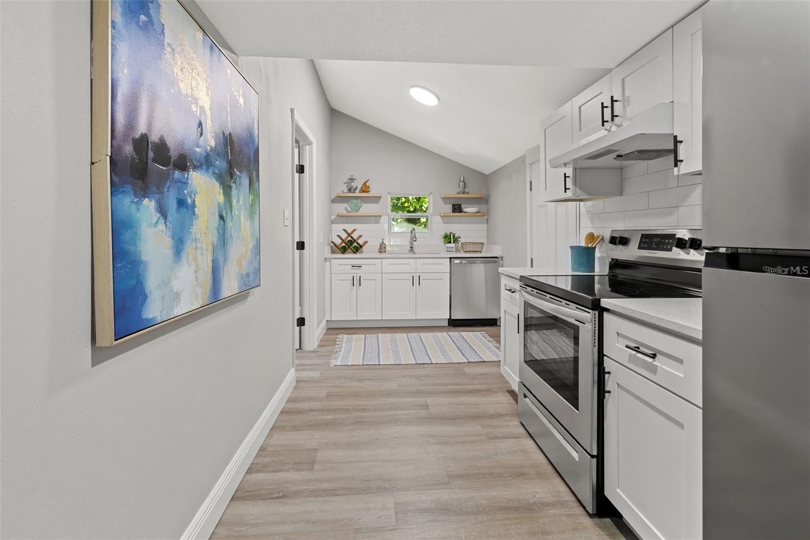 1606 E OSBORNE AVE — photo 7