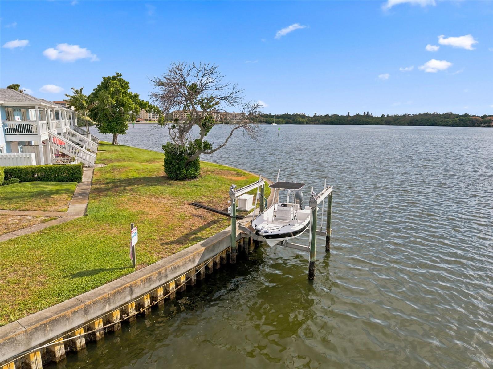 5117 SALMON DR SE #B — photo 30