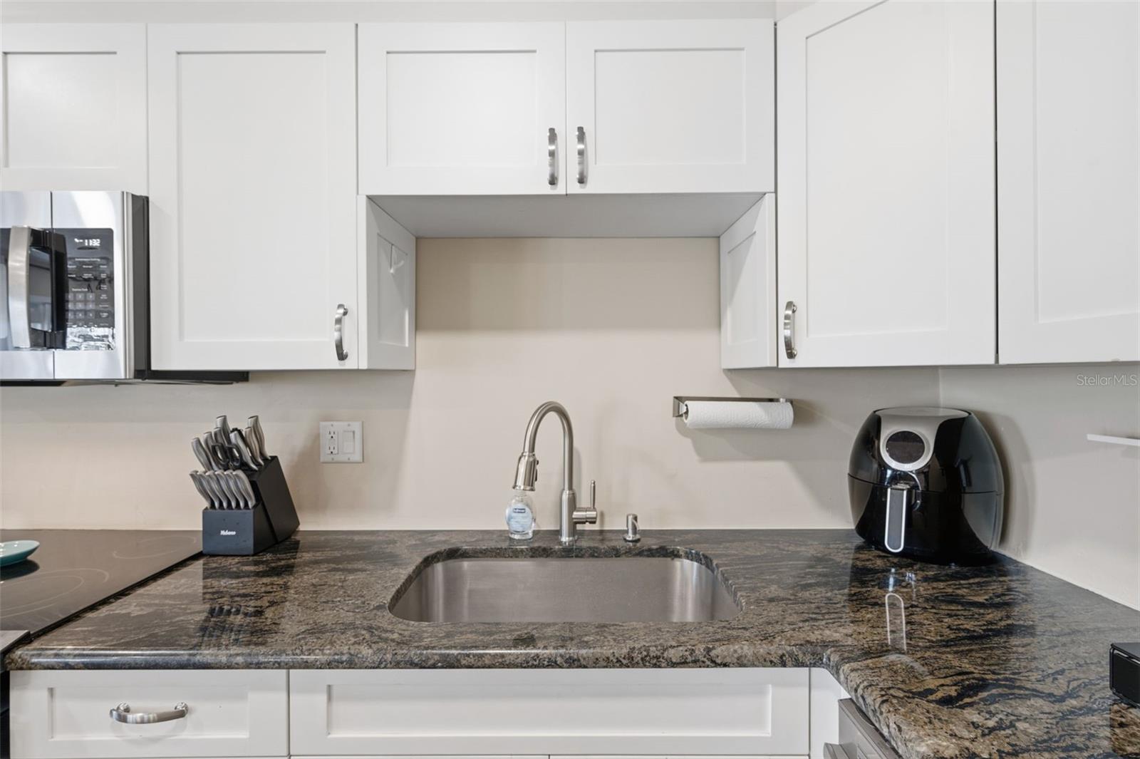 5117 SALMON DR SE #B — photo 13