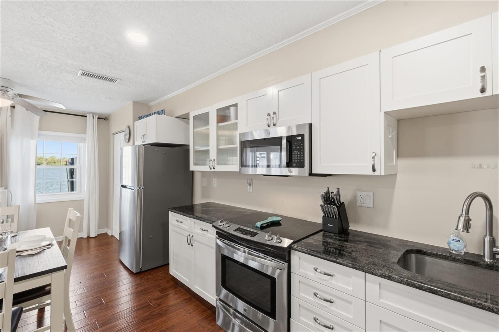 5117 SALMON DR SE #B — photo 9