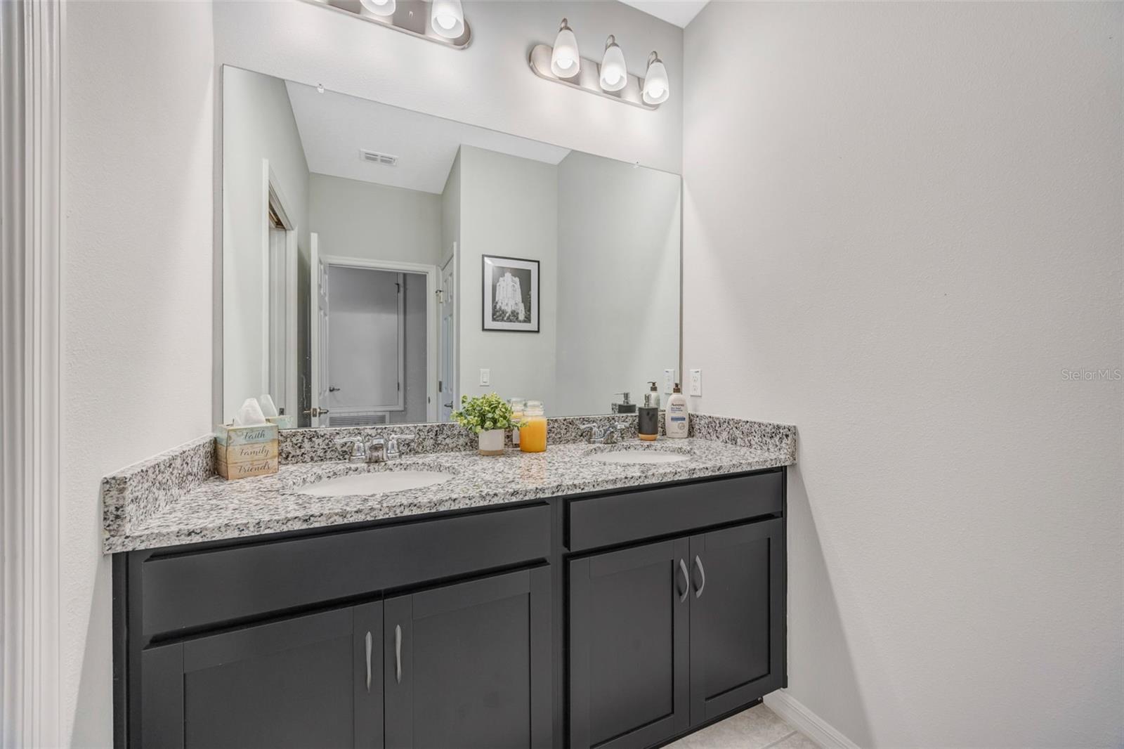 5022 AVALON PARK BLVD — photo 42