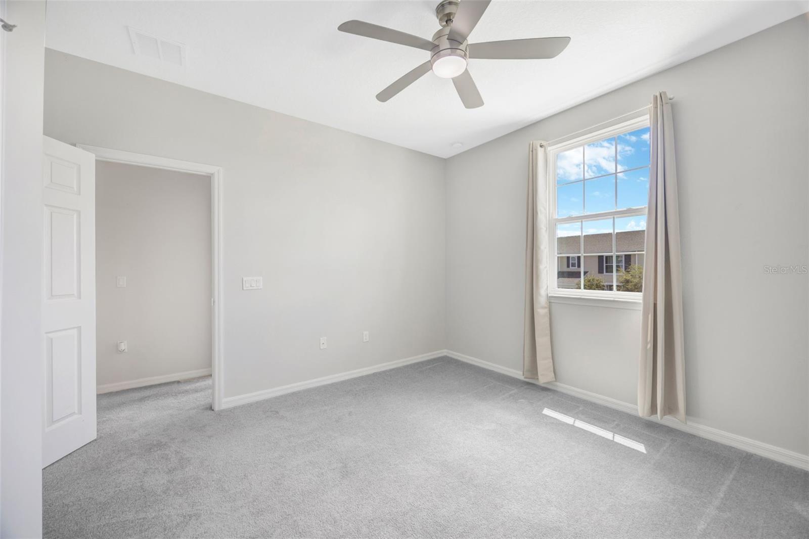 5022 AVALON PARK BLVD — photo 45