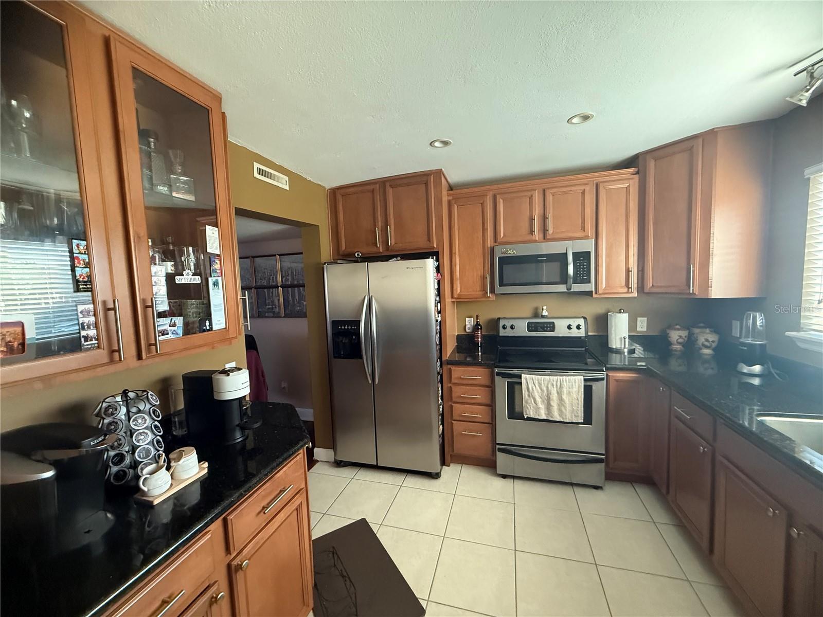 6319 NEWTOWN CIR #19B6 — photo 4