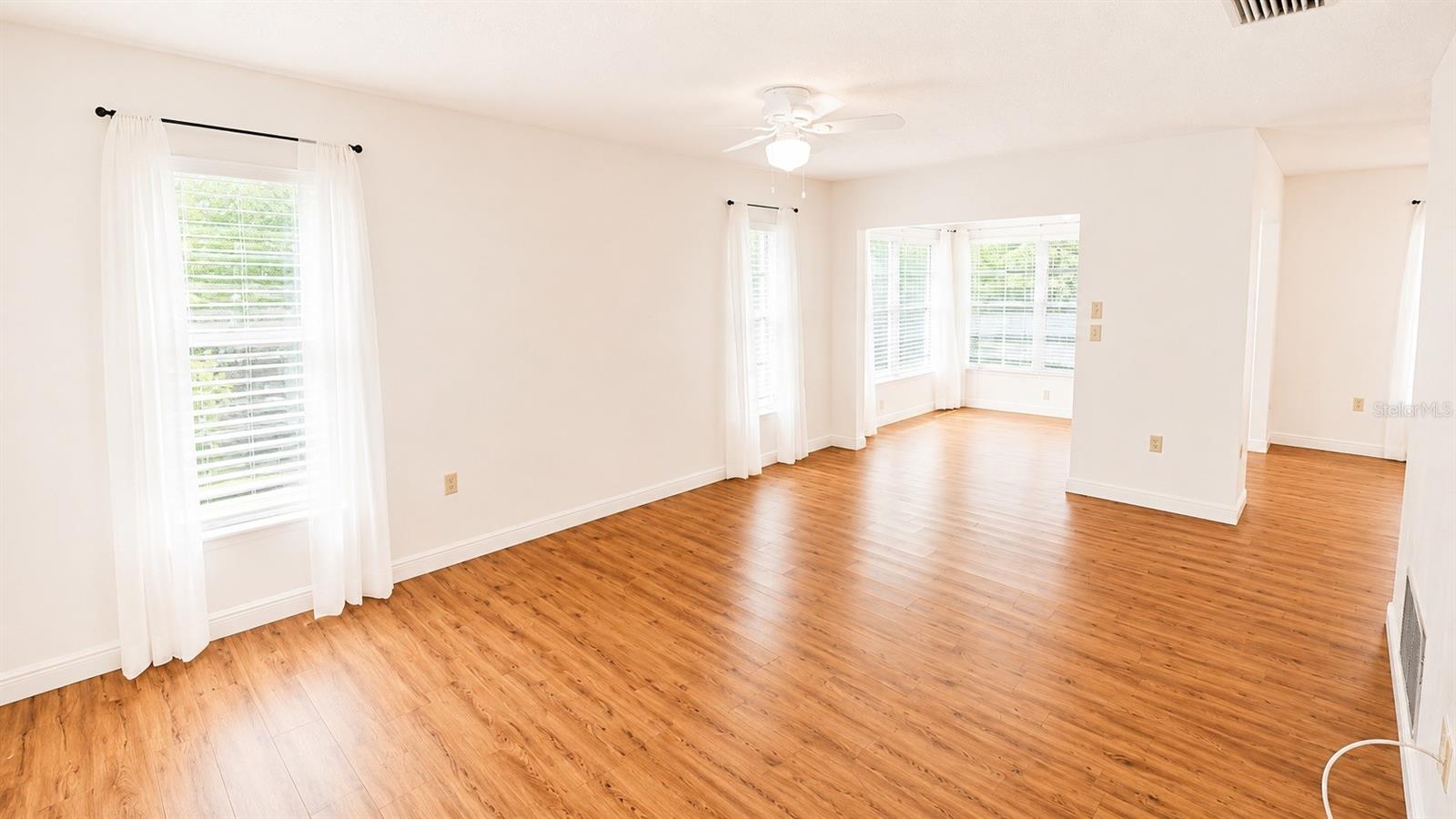 1624 WHITEHEAD DR #320 — photo 11