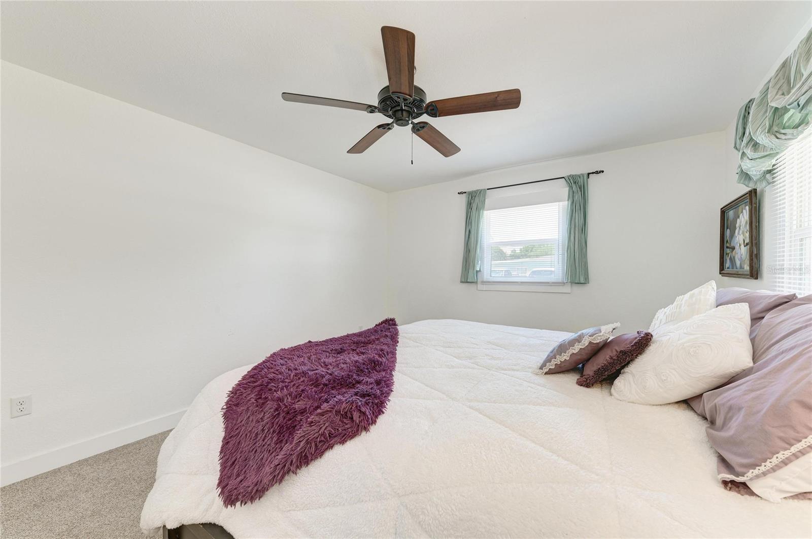 901 OAK ST SW — photo 17