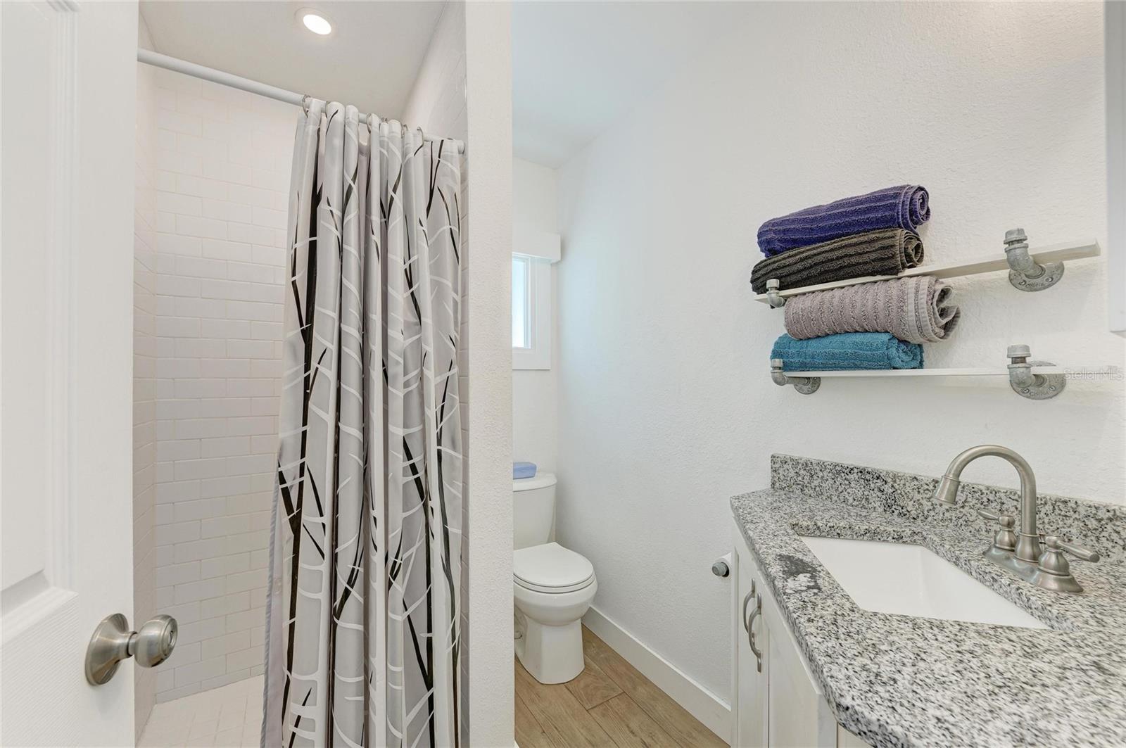 901 OAK ST SW — photo 28